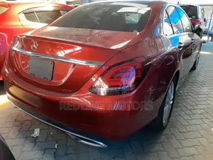 Mercedes-Benz C200 2018 Red