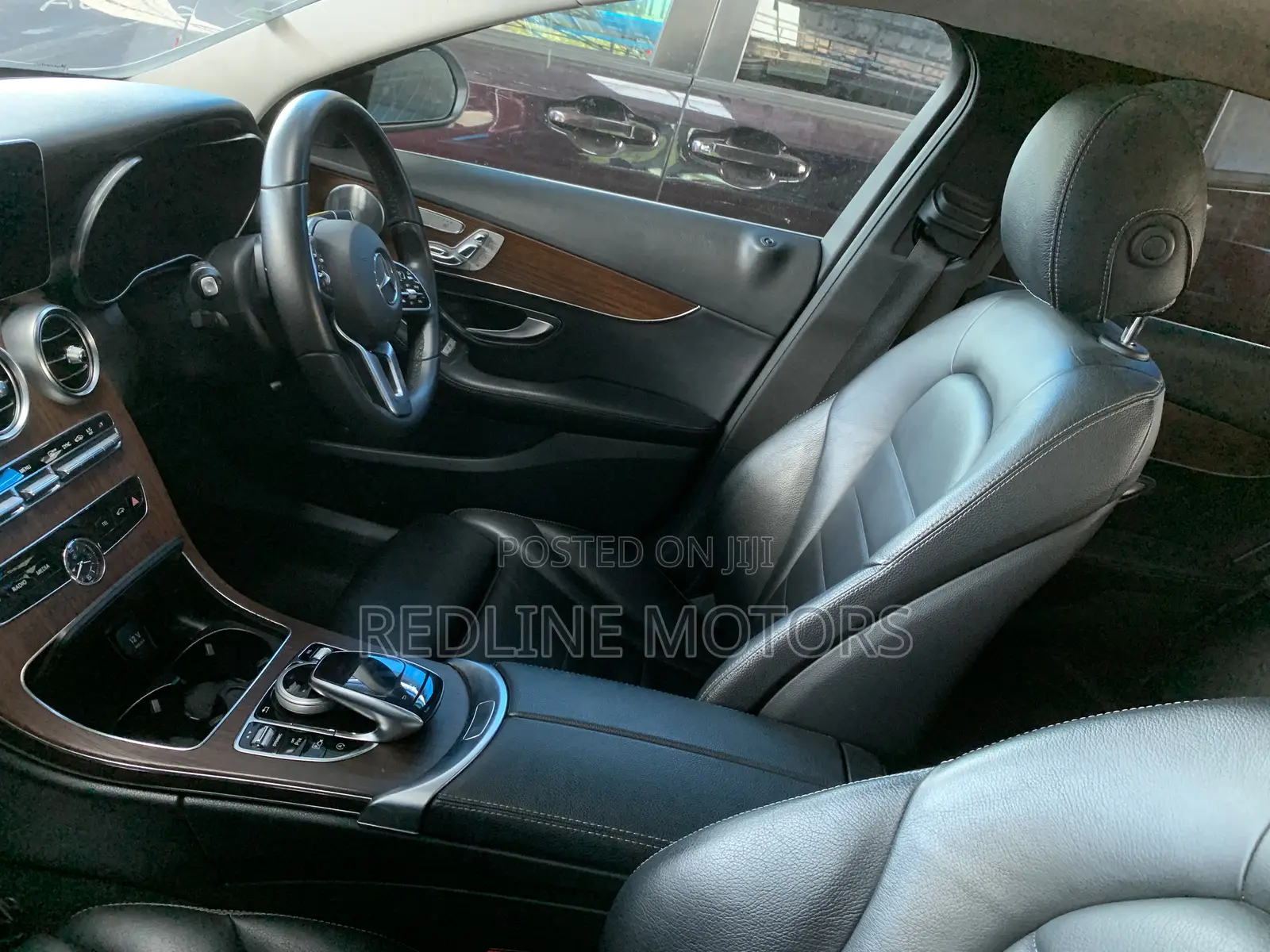 Mercedes-Benz C200 2018 Red