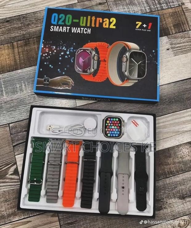 Q20 Ultra 2 Smartwatch (7 + 1 Edition)