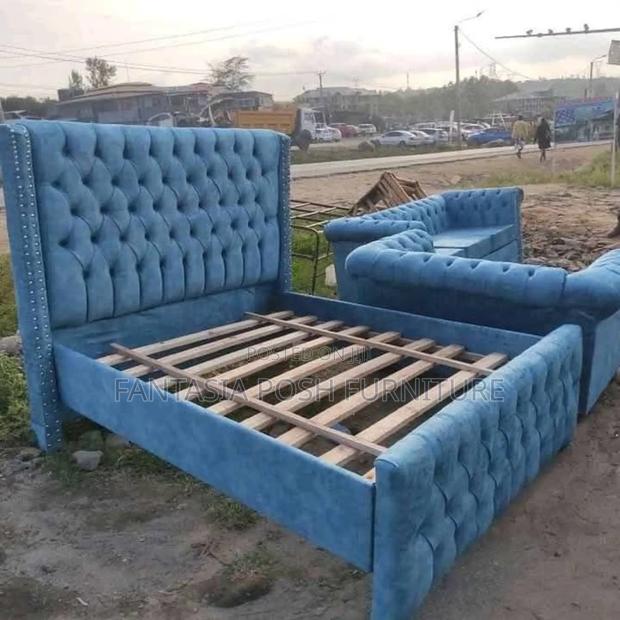 5x6 Luxurious Blue Tufted Bed