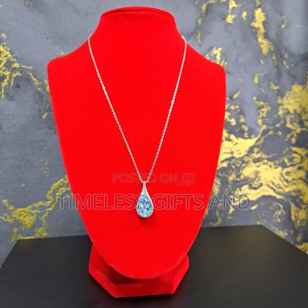 Waterdrop Pendant Ladies Silver Necklace