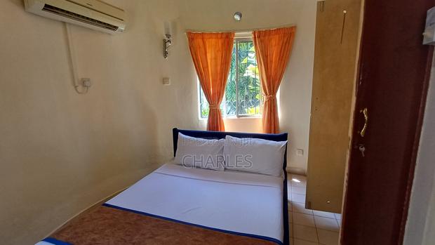 Furnished 1bdrm Apartment in Nyali Mkomani for rent - thumbnail 6