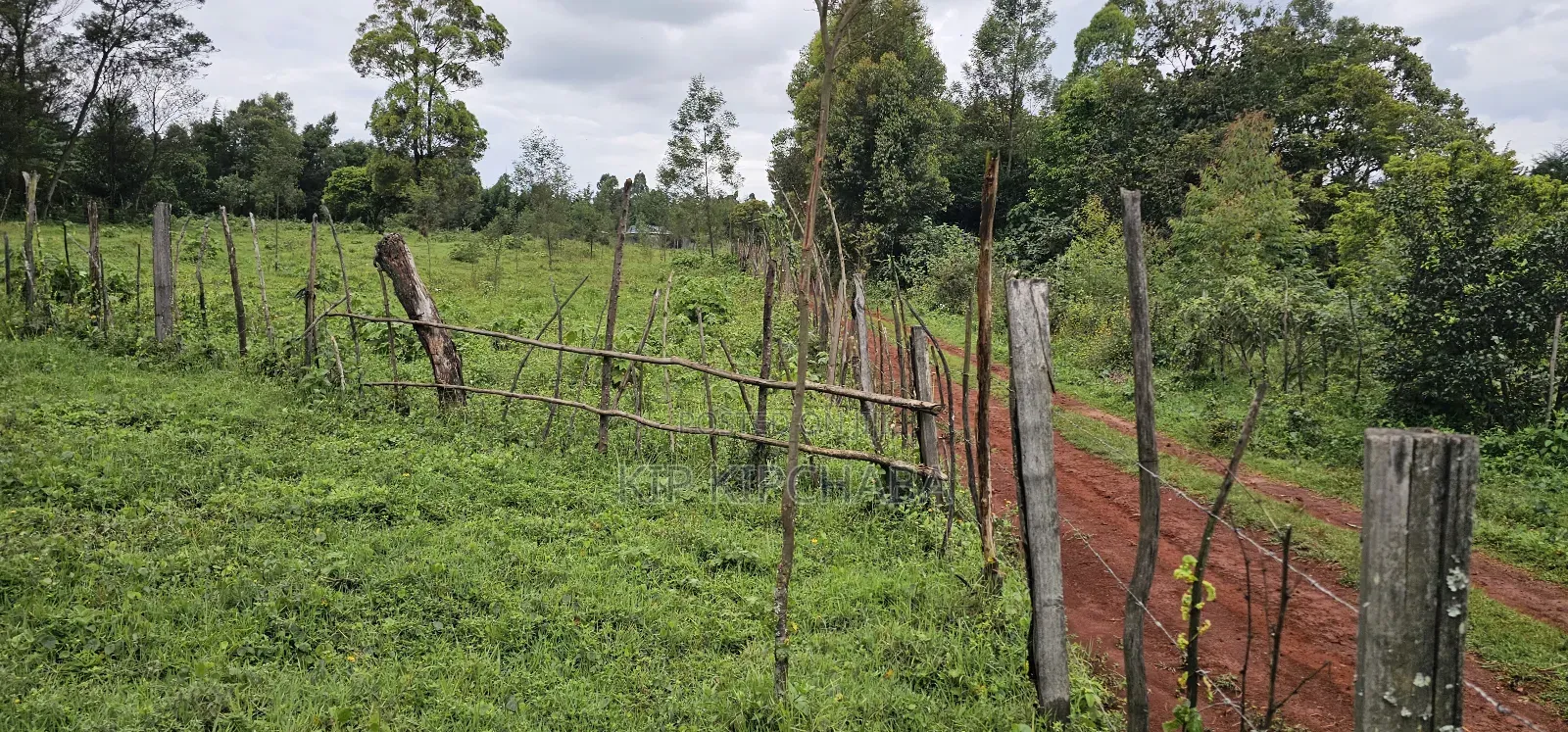 3bdrm Farm House in Mlango, Kapseret for sale