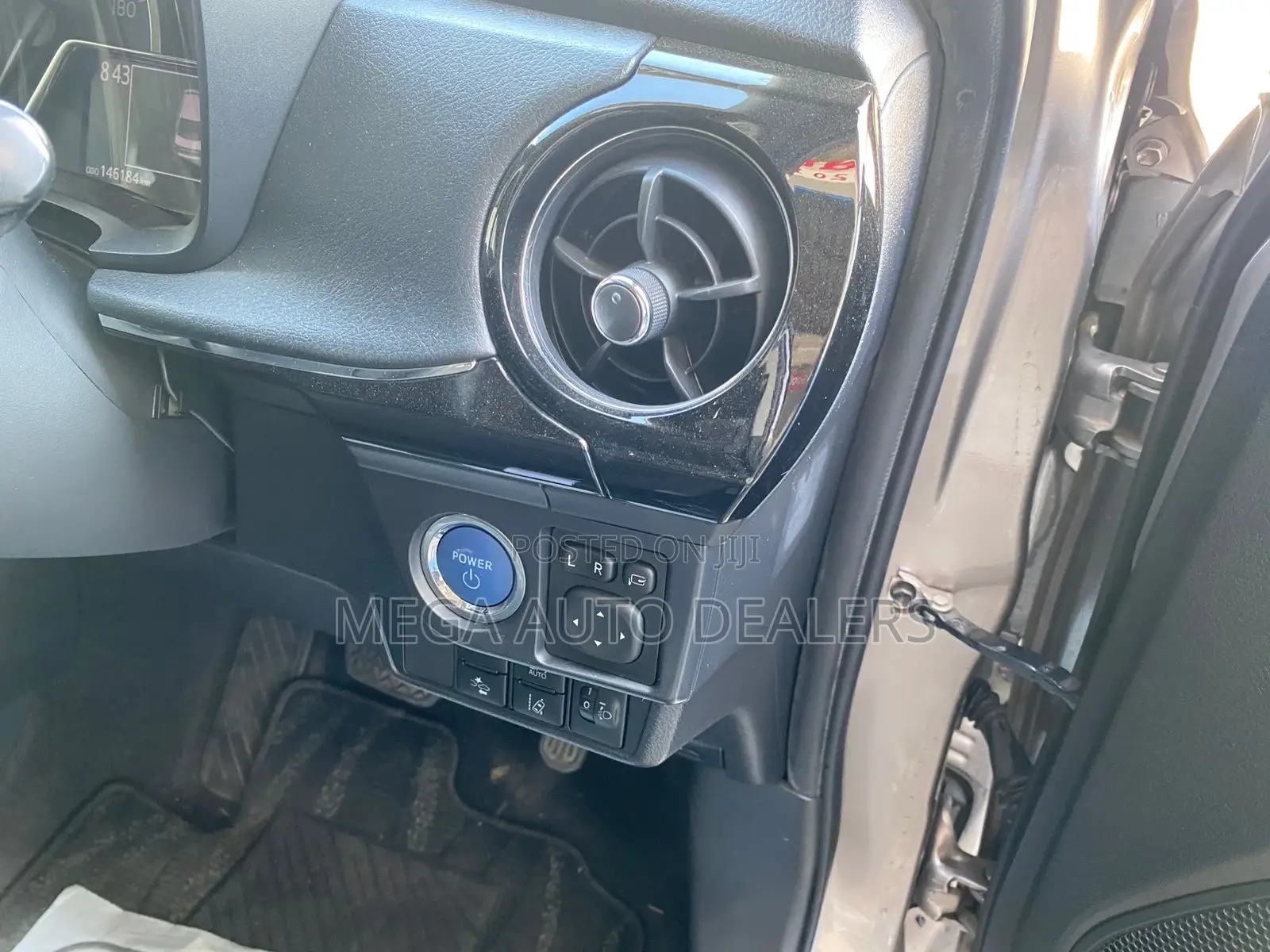 Toyota Axio 2018