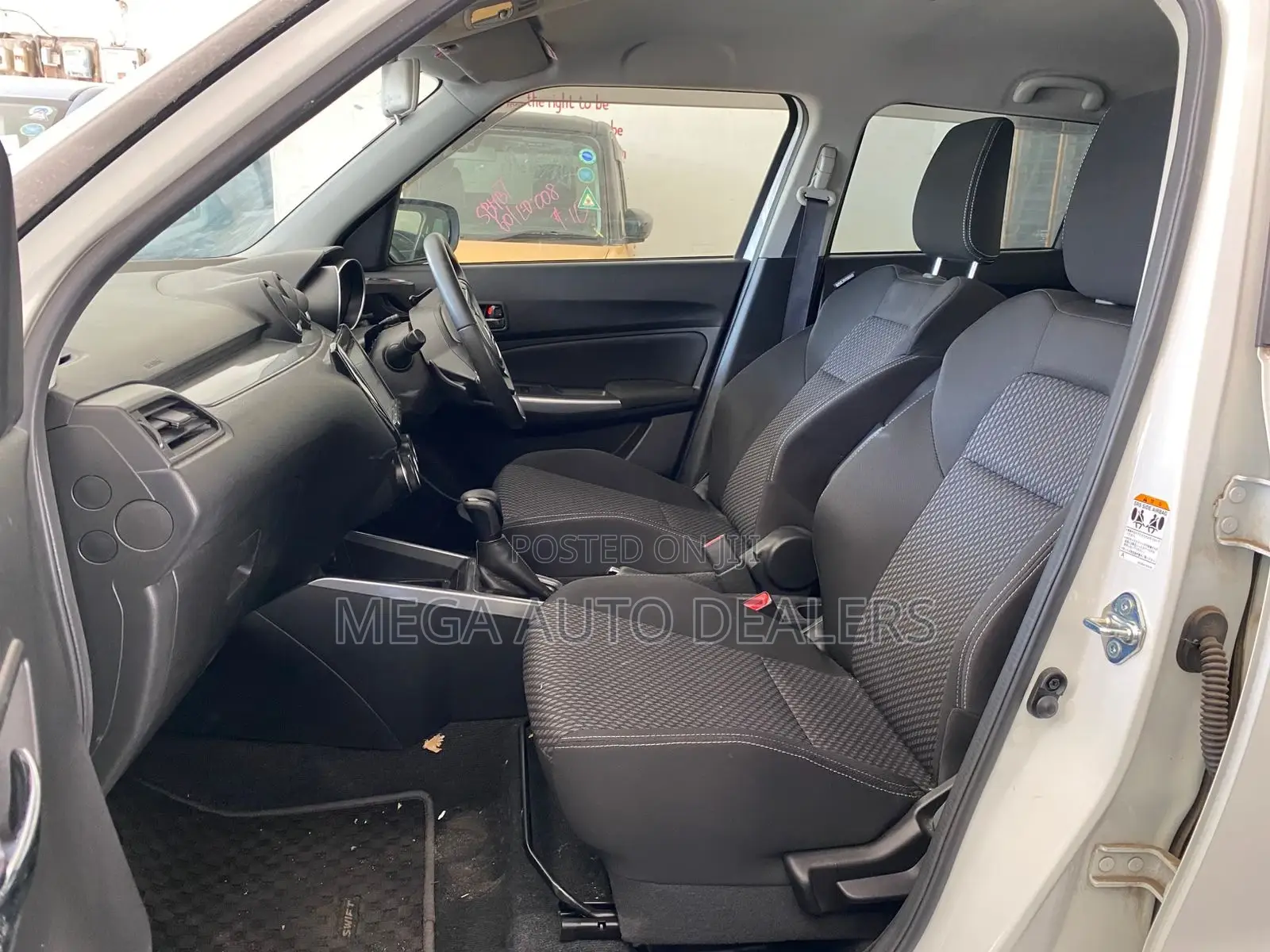 Suzuki Swift 2018 White