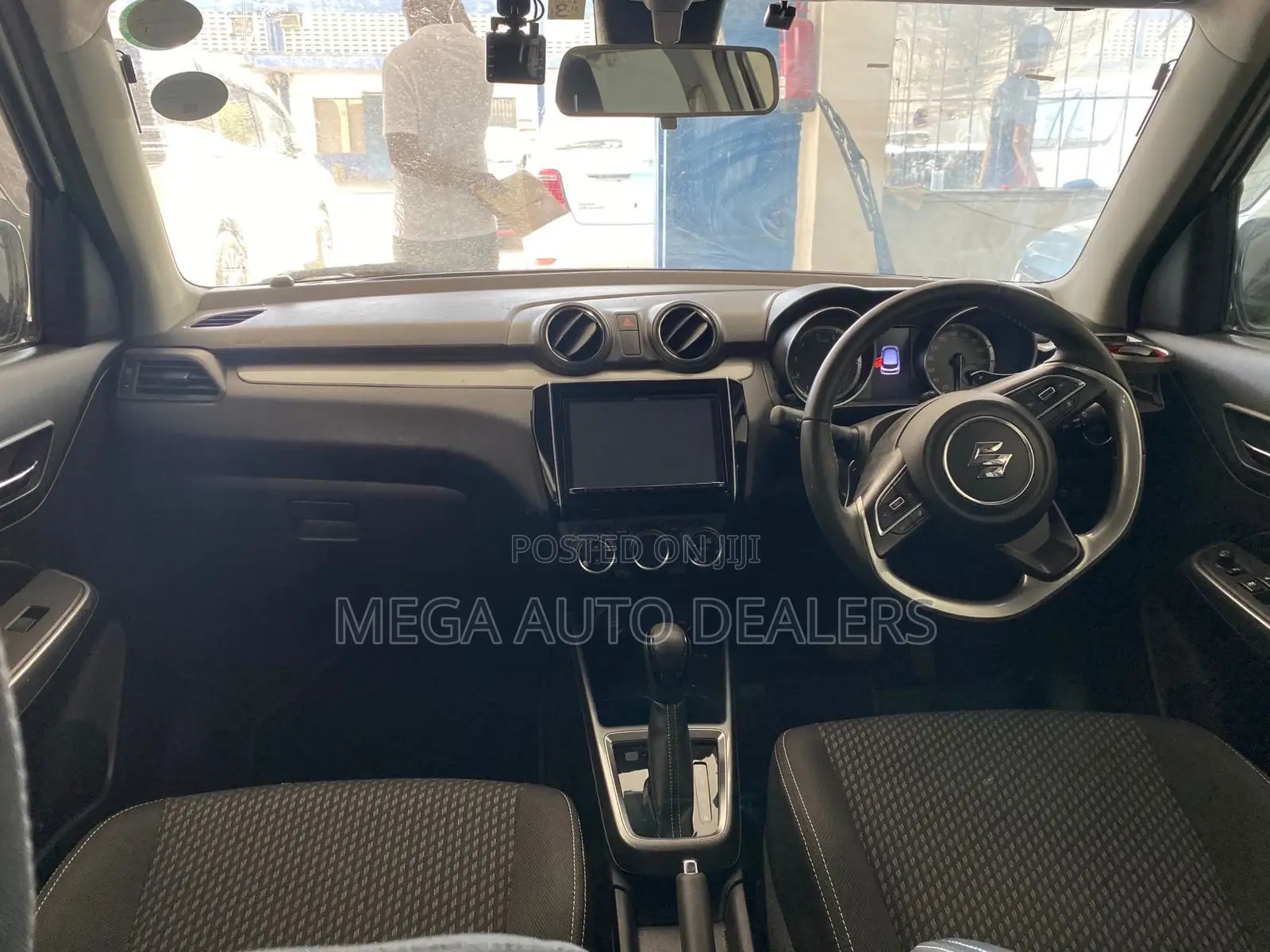 Suzuki Swift 2018 White