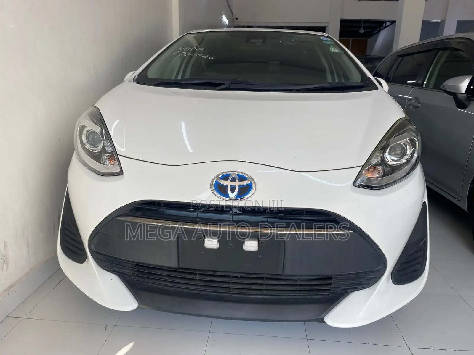 Toyota Aqua 2018 White