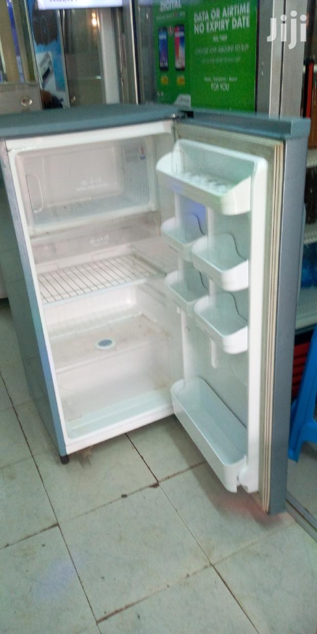 Single Door Fridge - thumbnail 2