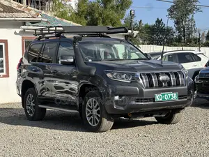 Toyota Land Cruiser Prado 2.8 2018 Gray