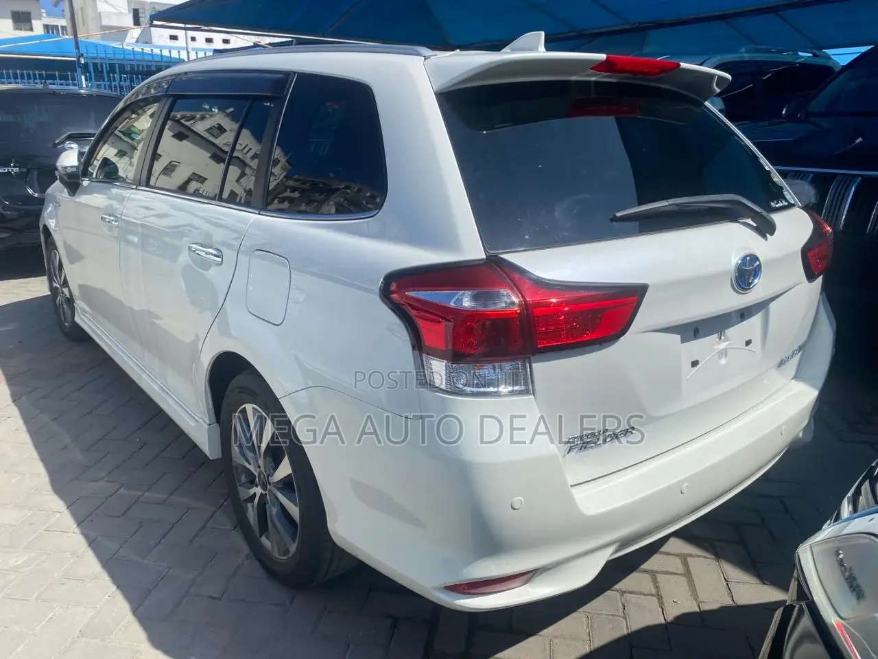 Toyota Corolla Fielder 2018 White