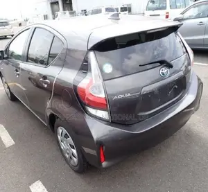Toyota Aqua 2018 Gray