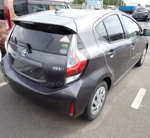 Toyota Aqua 2018 Gray