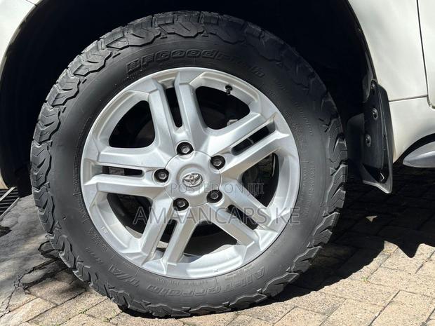 4 Used Bf Goodrich Tyres Size 20 Inch With 50% Thread - thumbnail 5