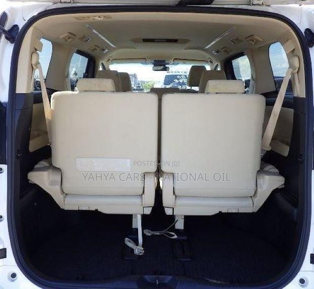 Toyota Vellfire 2019 White - thumbnail 6