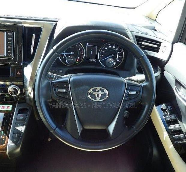 Toyota Vellfire 2019 White - thumbnail 8