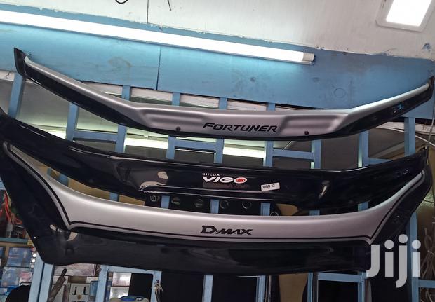 New Car Bonnet Mate,