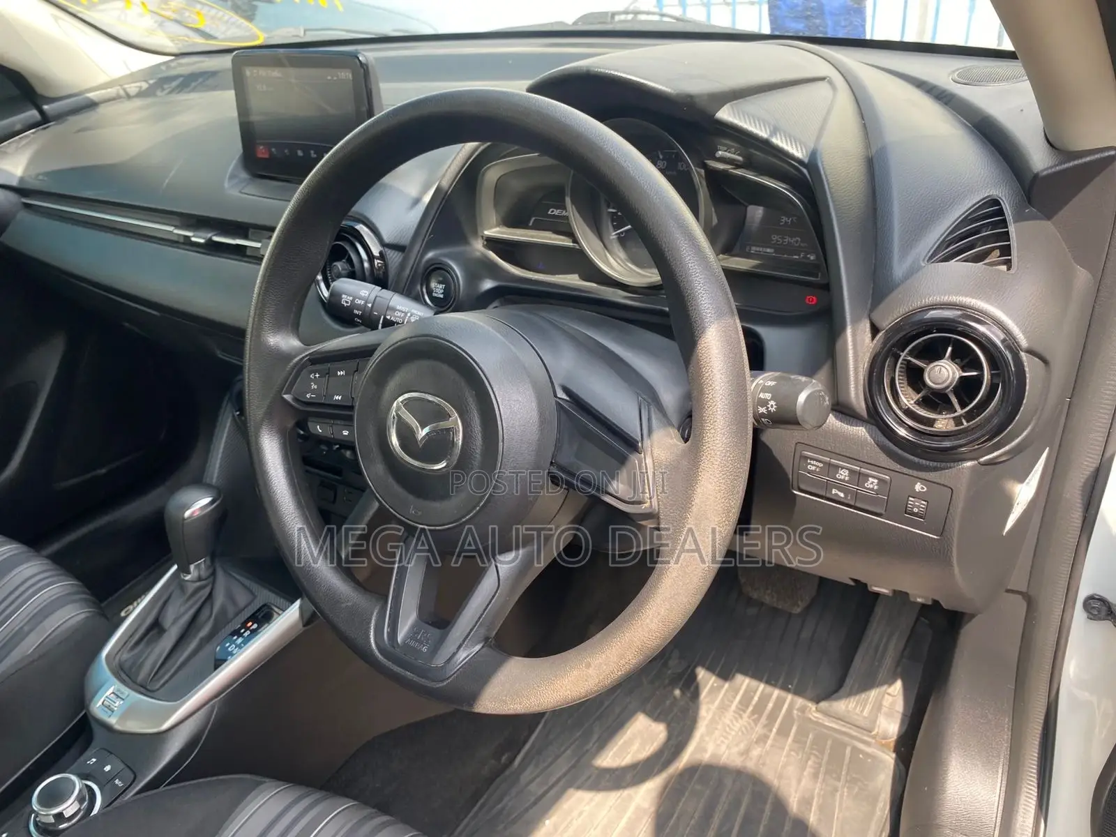 Mazda Demio 2018 White