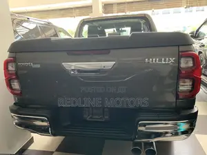 Toyota Hilux Revo Double Cab Deisel 2.8 AWD 2020 Green