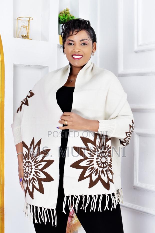 Warm Elegant Ladies Ponchos - thumbnail 2