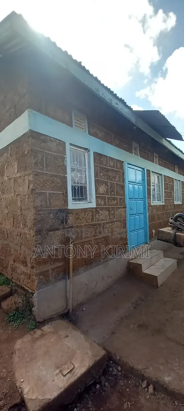 1bdrm Bungalow in Makutano Meru, Municipality for rent