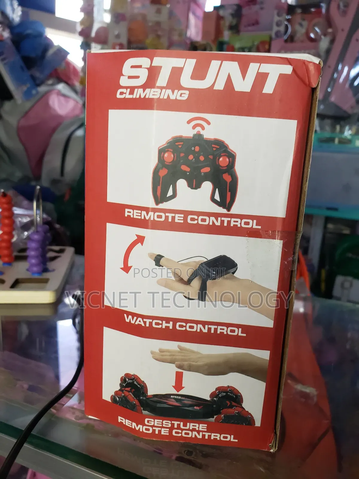 Gesture Sensing Rc Stunt Car With Rechargeable Batteries