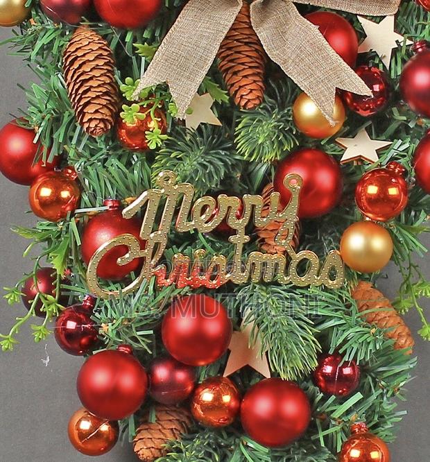 Front Door Hanging Christmas Red Wreath - thumbnail 4