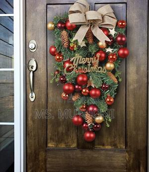 Front Door Hanging Christmas Red Wreath - thumbnail 2