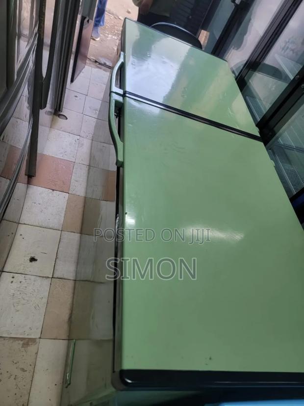 700litres Deep Freezer - main view