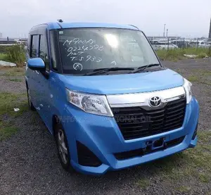 Toyota Roomy 2018 Blue