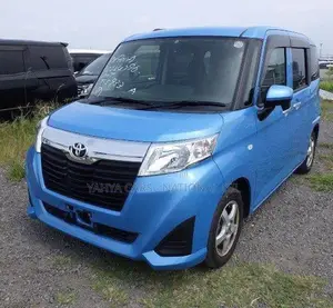 Toyota Roomy 2018 Blue