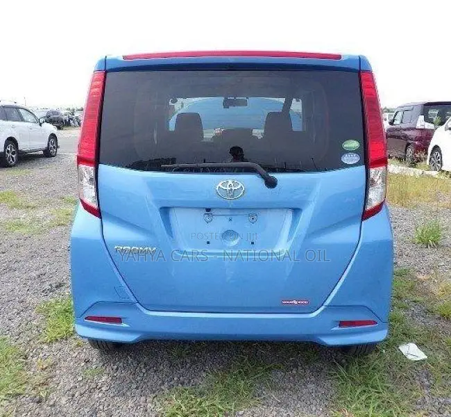 Toyota Roomy 2018 Blue