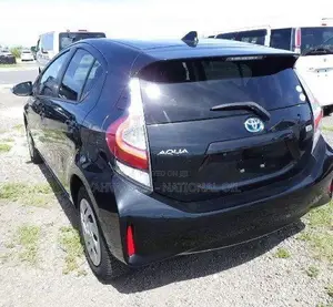 Toyota Aqua 2018 Black