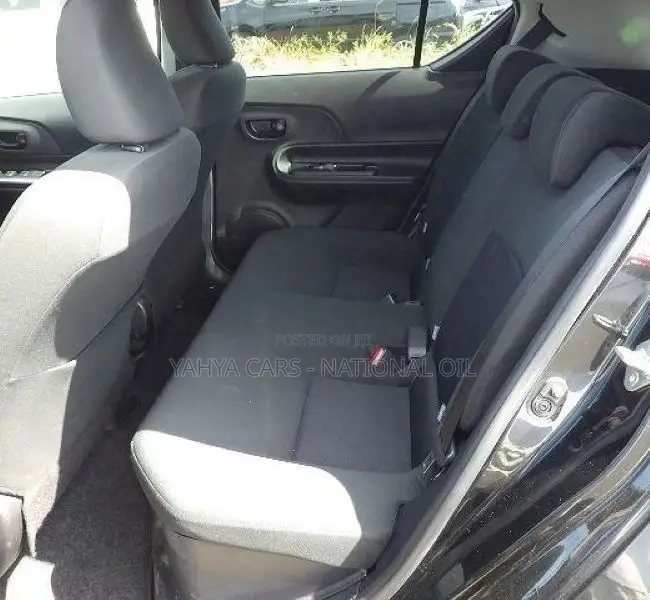 Toyota Aqua 2018 Black