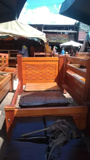 5by6 Bed Made of Mahogany at 55,000