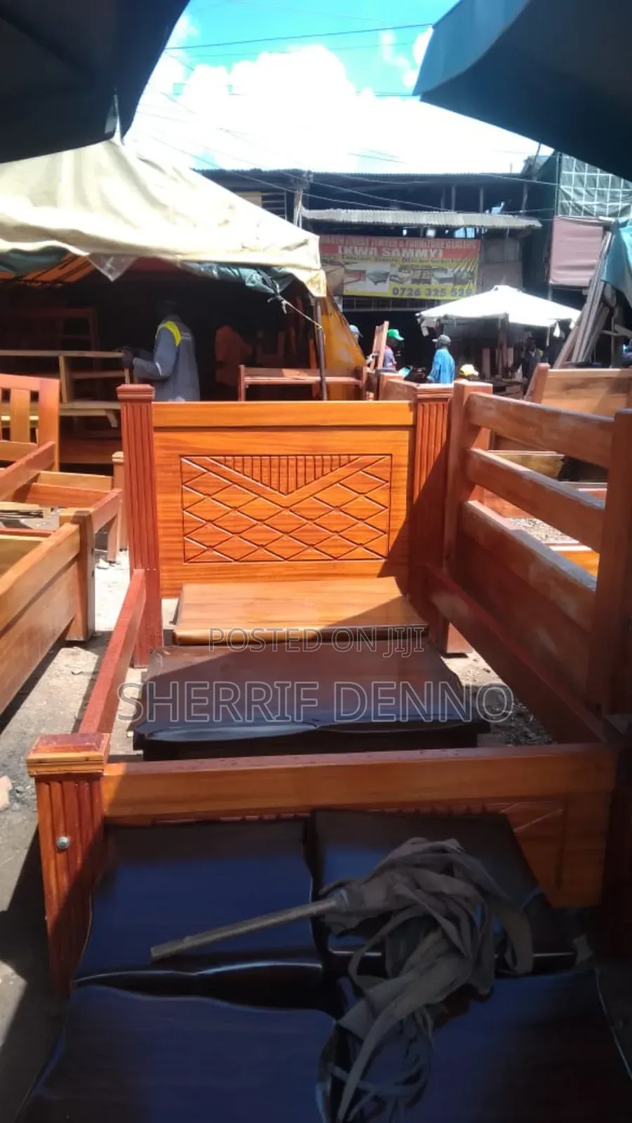 5by6 Bed Made of Mahogany at 55,000