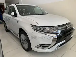 Mitsubishi Outlander 2.4 PHEV AWD 2018 White