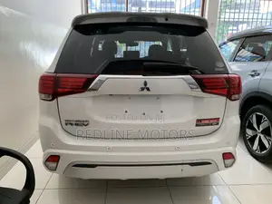 Mitsubishi Outlander 2.4 PHEV AWD 2018 White