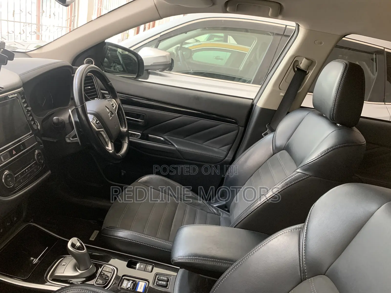 Mitsubishi Outlander 2.4 PHEV AWD 2018 White