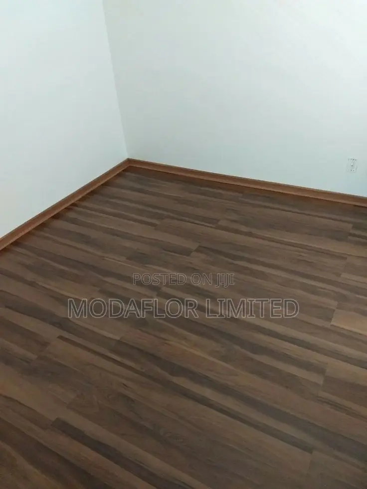 Modern SPC Wood-Look Flooring – Perfect for Home Interiors