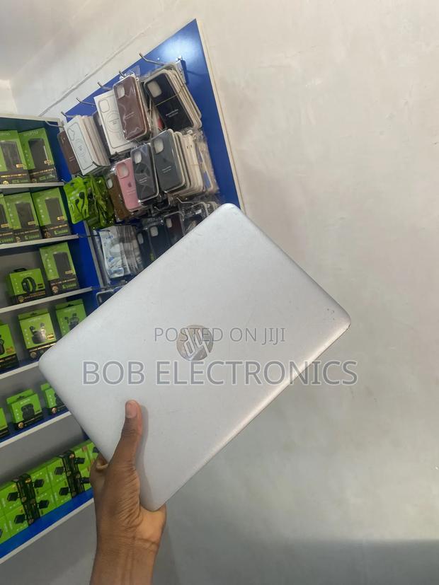 Laptop HP EliteBook 820 G3 8GB Intel Core i5 HDD+SSD 500GB - thumbnail 2