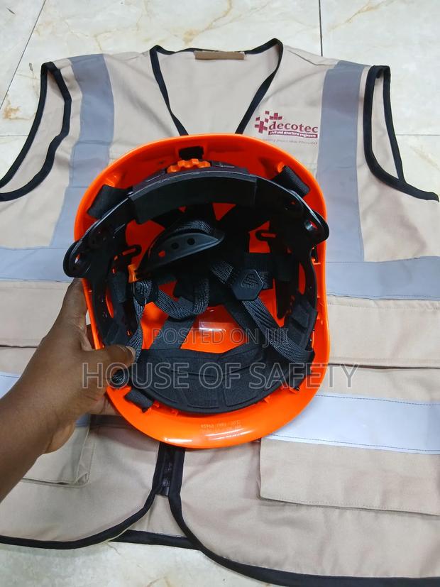 Durable Functional Helmet - thumbnail 2