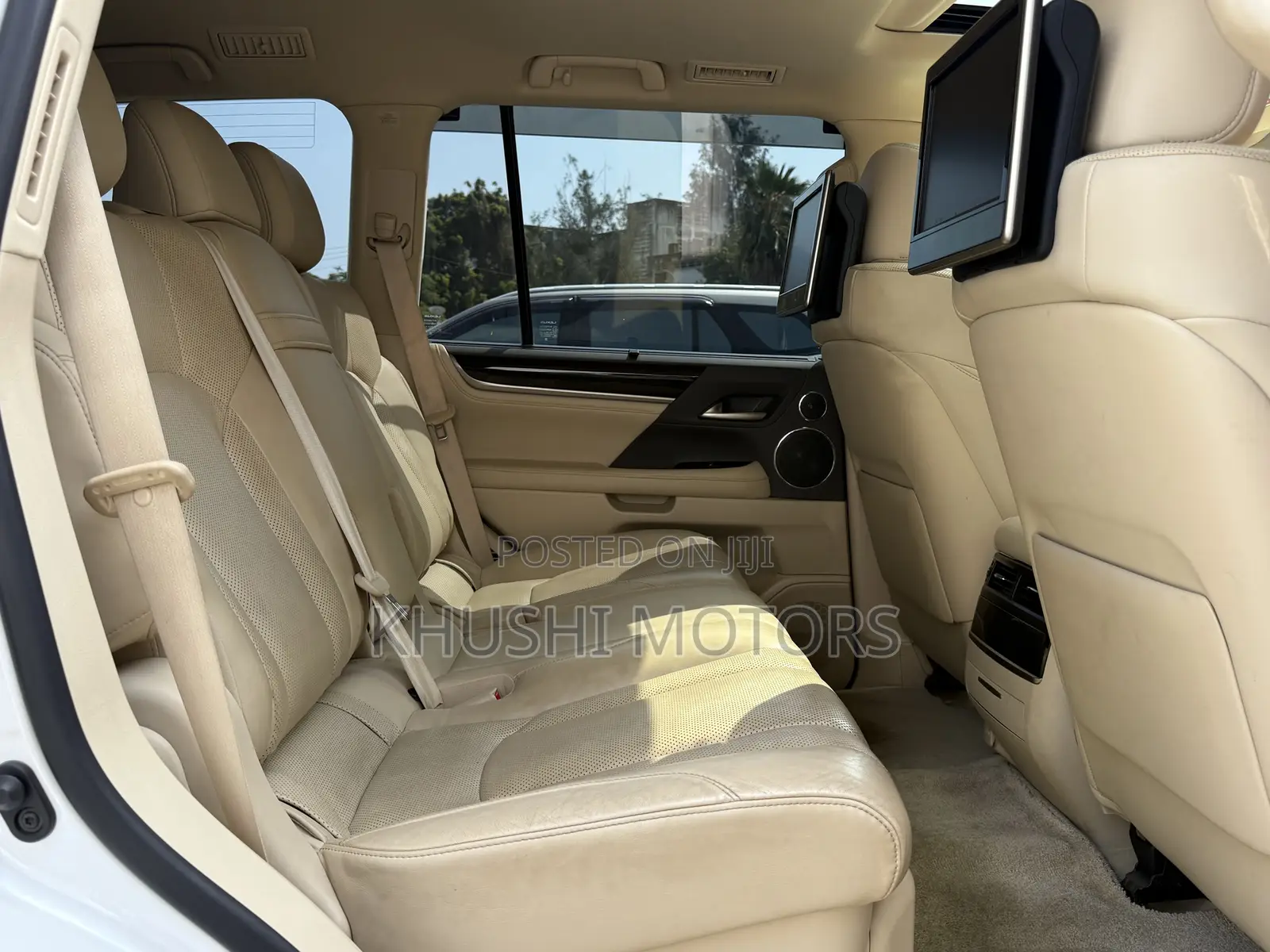 Lexus LX 2018 Pearl