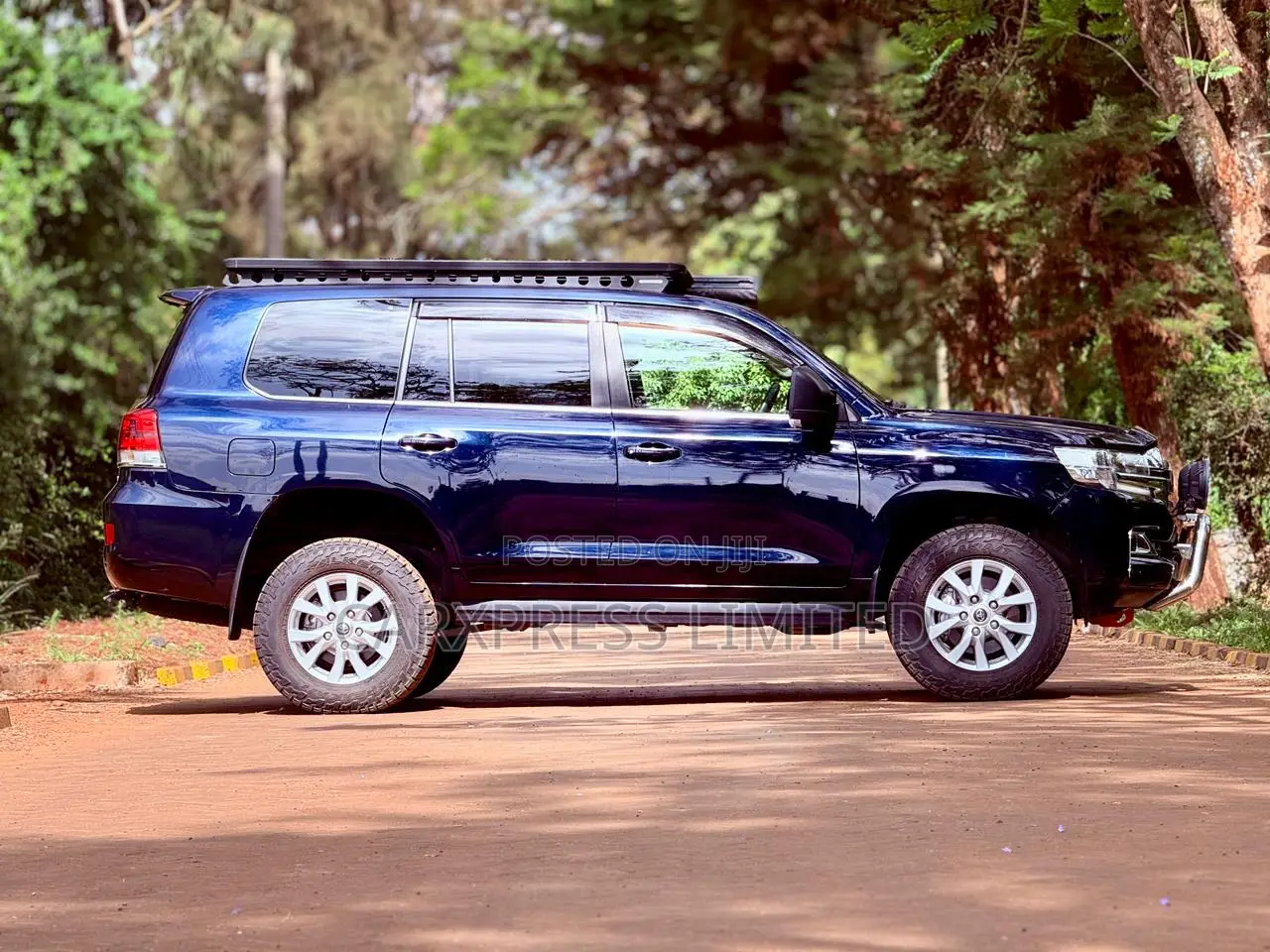 Toyota Land Cruiser 2018 Blue