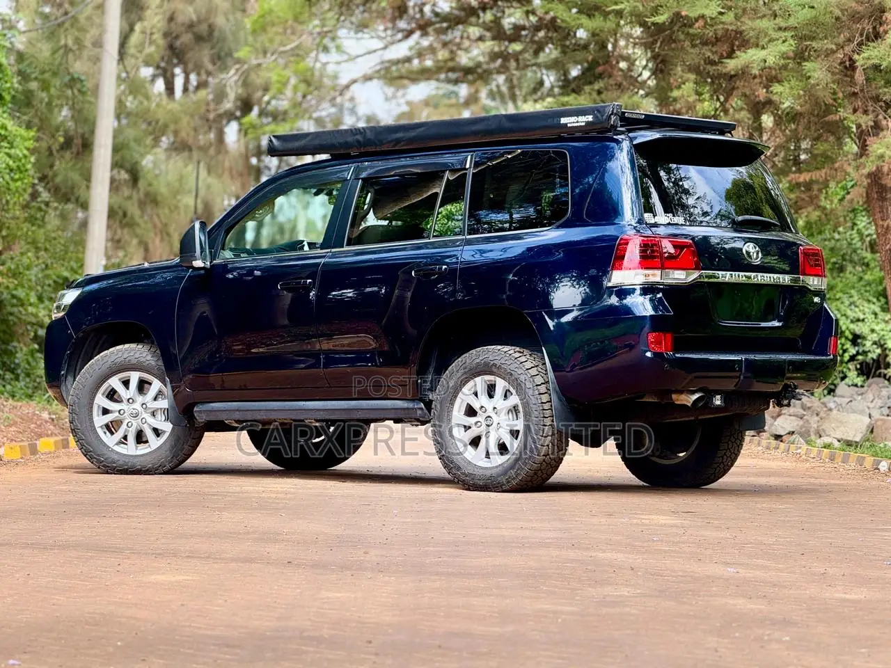 Toyota Land Cruiser 2018 Blue