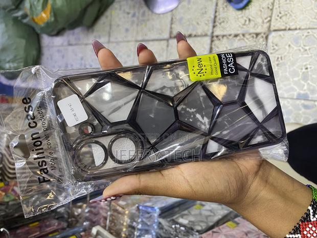 Wave Geometric Diamond Pattern Phone Case for Redmi A5 - thumbnail 2