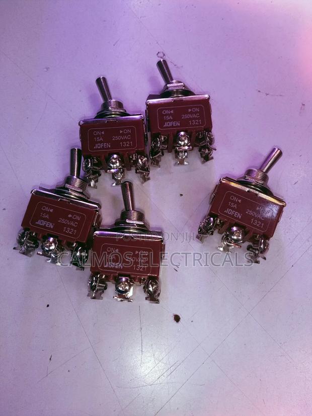 Toggle Switch 15a