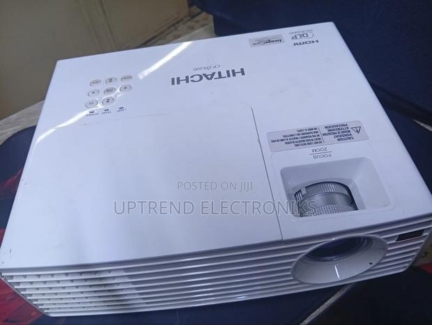 Hitachi Cp-Dx300 – Sharp, Bright Reliable! - main view