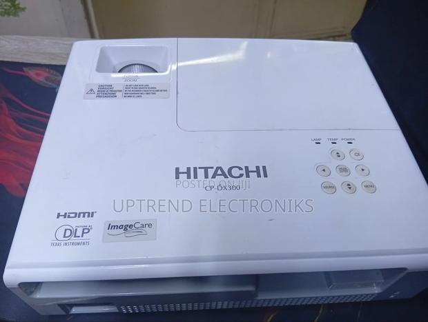 Hitachi Cp-Dx300 – Sharp, Bright Reliable! - thumbnail 2