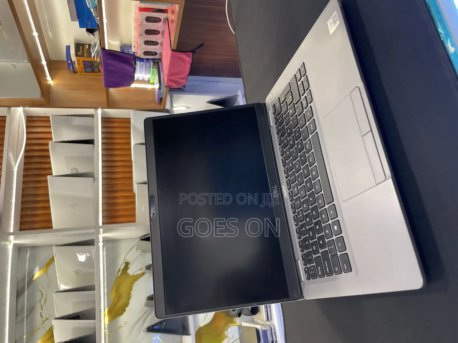 Laptop Dell Latitude 5310 16GB Intel Core I7 SSD 512GB