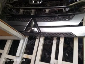 Mitsubishi Pajero Grill